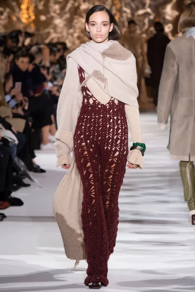 Look 8
